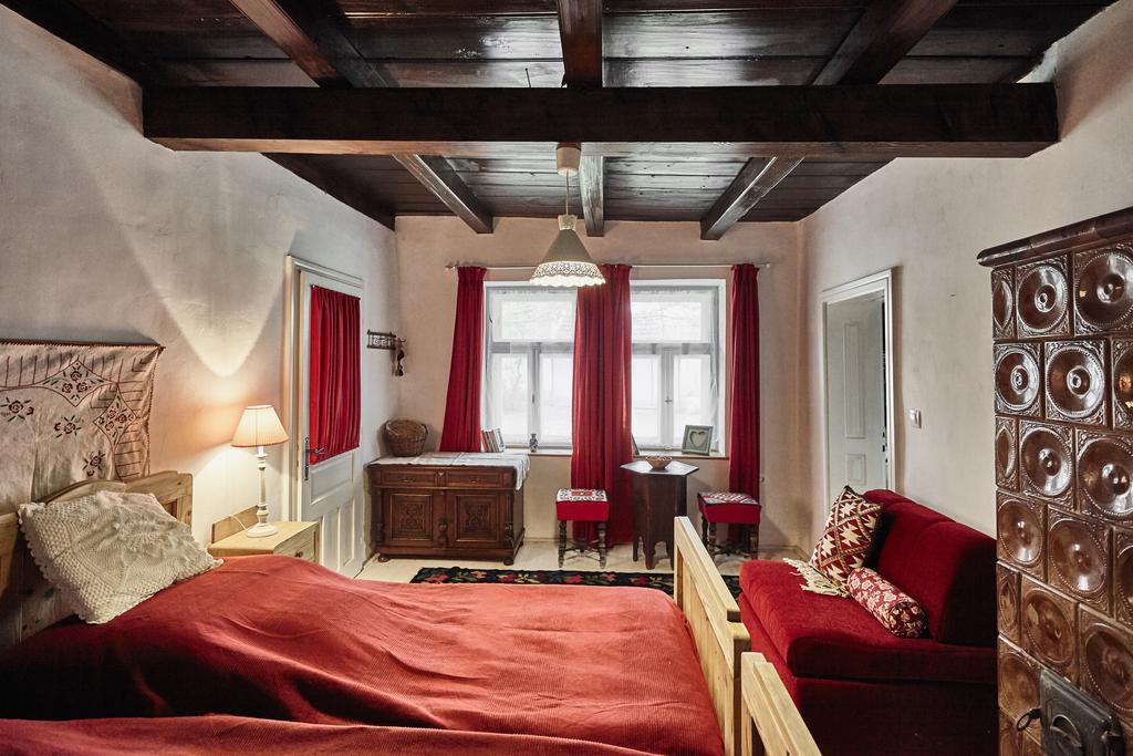 Fogado A Ket Kecskehez Hotell Panyola Exteriör bild